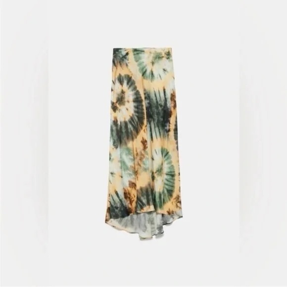 Zara Asymmetrical Tie-Dye Skirt in Green and Tan - Picture 2 of 6